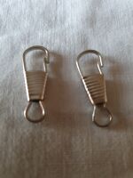 2 carabiners small