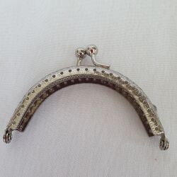 CLIC CLAC OVALE ARGENTO LAVORATO CM 8,5