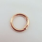 UN PEZZO MOSCHETTONE MM25